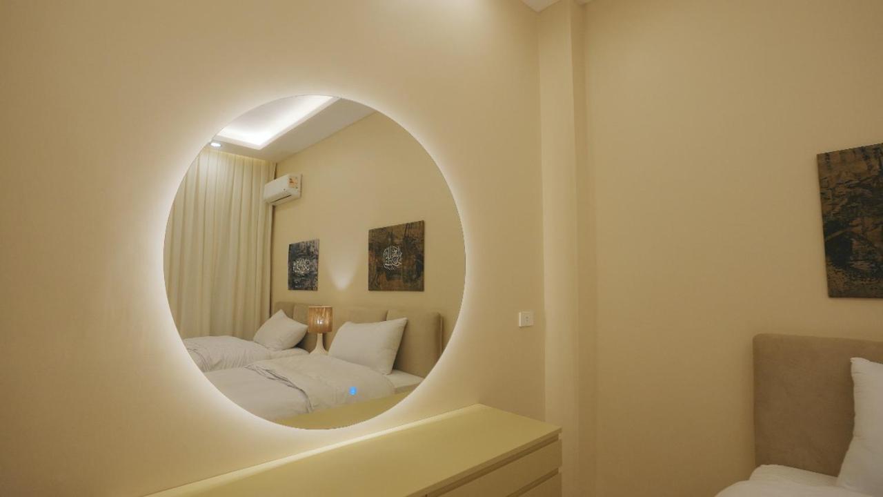 Nile Luxury Apartment *